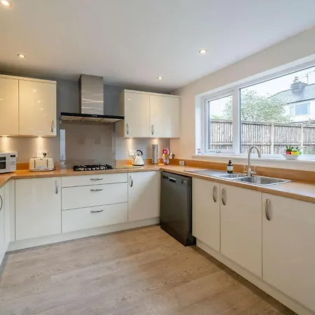 2 Bed In 82631
